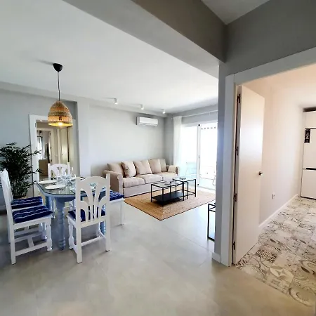 דירה Vistamar 3 Bedrooms אסטפונה