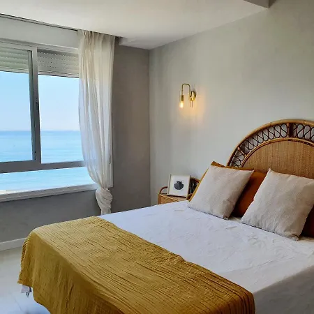 דירה Vistamar 3 Bedrooms אסטפונה