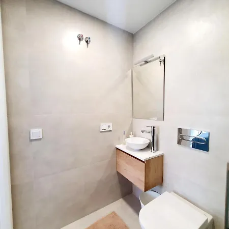 דירה Vistamar 3 Bedrooms אסטפונה